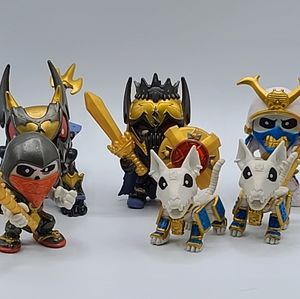 Treasure x King 6 Figures - includes Fire Eyes HTF Very Rare w/ Sword and Sheild